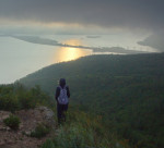 На рассвете за облаками